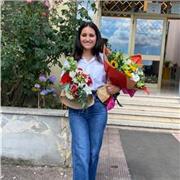 Ragazza con Certificazione Cambridge C2 offre ripetizioni di inglese per tutti i livelli linguistici